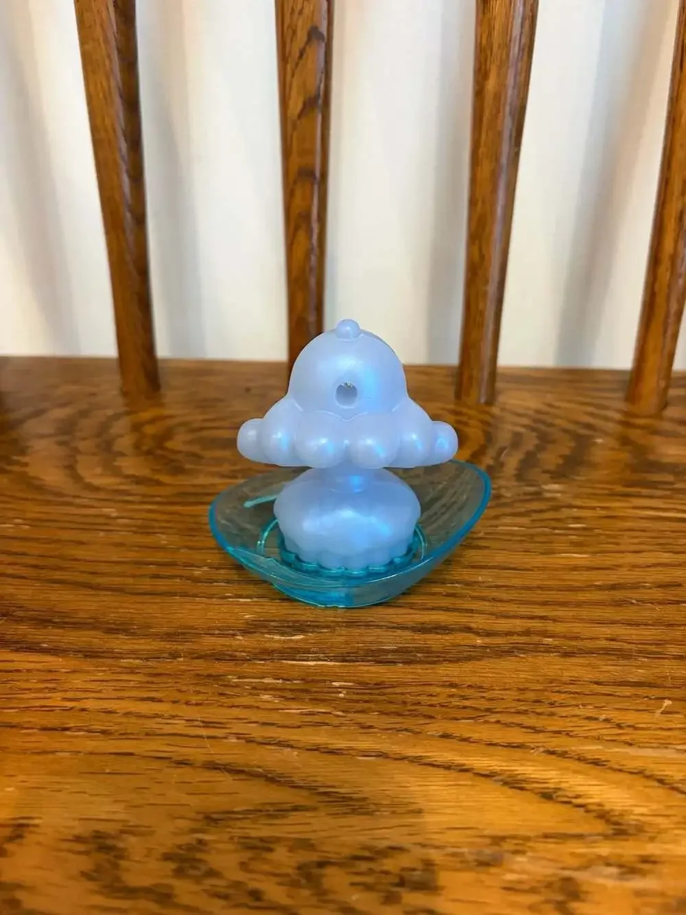 Disney Pixar Finding Dory Pearl Figurine with Blue Base